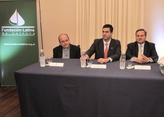 El gobernador Juan Manuel Urtubey participó en el acto de apertura de la “III Jornada Salteña de Constructores del Bien Común: Ciudadanos Católicos en la Vida Pública”.