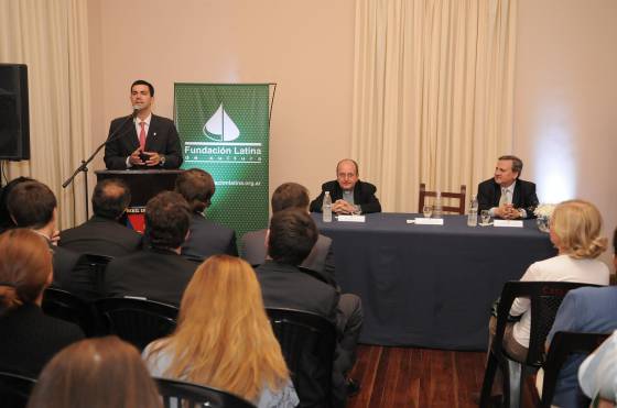 El gobernador Juan Manuel Urtubey participó en el acto de apertura de la “III Jornada Salteña de Constructores del Bien Común: Ciudadanos Católicos en la Vida Pública”.