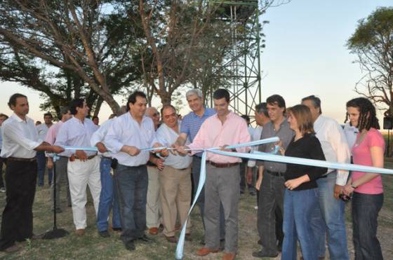 El gobernador Urtubey inauguró un pozo de agua en la escuela del paraje Las Margaritas.