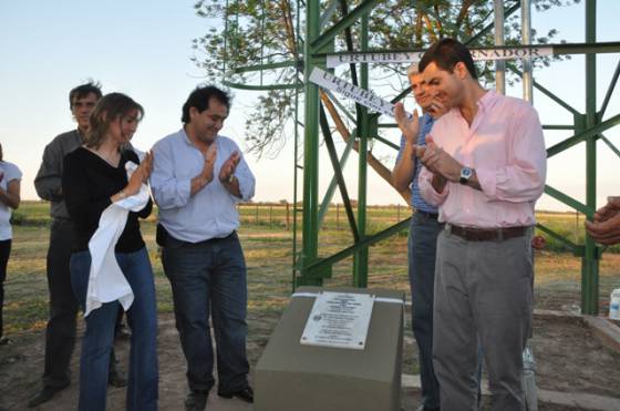 El gobernador Urtubey inauguró un pozo de agua en la escuela del paraje Las Margaritas.