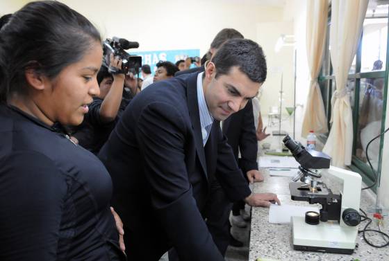 Obras de infraestructura educativa inauguró el gobernador Urtubey en las escuelas Francisco de Gurruchaga y 4.808 de Rosario de Lerma.