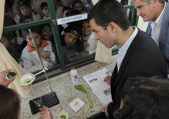 Obras de infraestructura educativa inauguró el gobernador Urtubey en las escuelas Francisco de Gurruchaga y 4.808 de Rosario de Lerma.