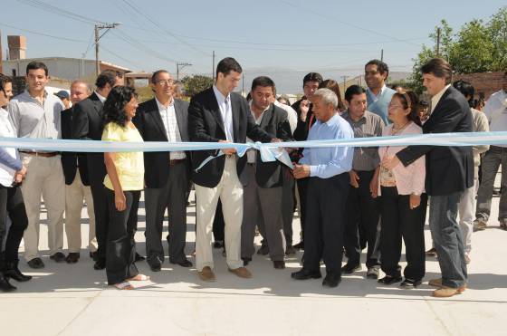 Obras de infraestructura educativa inauguró el gobernador Urtubey en las escuelas Francisco de Gurruchaga y 4.808 de Rosario de Lerma.