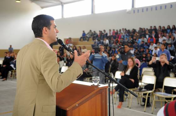 Gimnasio para el Colegio Secundario de Vaqueros.