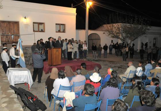 Inauguración del mercado artesanal