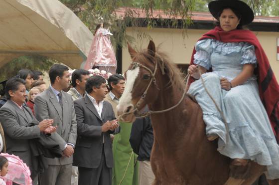 El gobernador Juan Manuel Urtubey acompañó a la comunidad de Finca Las Costas en los festejos patronales en honor de Ntra. Señora del Rosario de Pompeya.