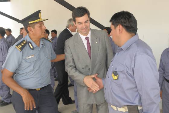 El gobernador Juan Manuel Urtubey inauguró la comisaría 102, ubicada en Atocha, que mejorará el servicio de seguridad para residentes en este sector del municipio de San Lorenzo.