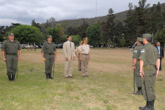 El gobernador Juan Manuel Urtubey participó en la ceremonia de cambio de jefatura en la Agrupación VII Salta de Gendarmería Nacional.