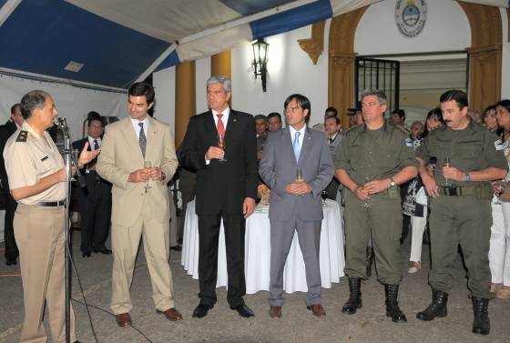 El gobernador Juan Manuel Urtubey participó en la ceremonia de cambio de jefatura en la Agrupación VII Salta de Gendarmería Nacional.