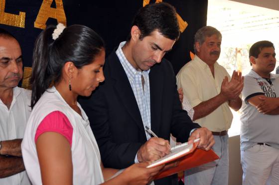 El gobernador Juan Manuel Urtubey inauguró la escuela 4.815 de la misión wichi Lewetes de Los Ranchitos, ubicada en Los Blancos (departamento Rivadavia).