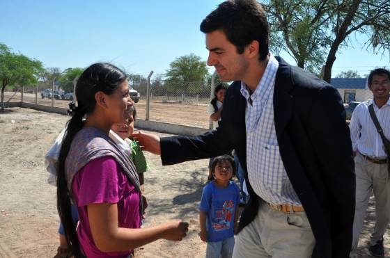 El gobernador Juan Manuel Urtubey inauguró la escuela 4.815 de la misión wichi Lewetes de Los Ranchitos, ubicada en Los Blancos (departamento Rivadavia).