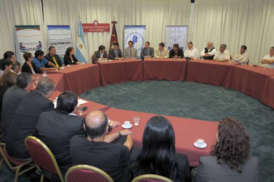 Reunión con medios de Salta