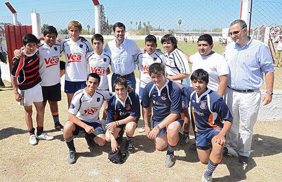 Urtubey puso en marcha un proyecto para la formación deportiva con apoyo nutricional y escolar