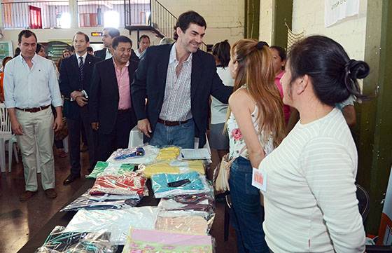 El mandatario saludó a cada uno de los mandatarios. “Queremos una Salta emprendedora”, les dijo el Gobernador a los emprendedores de Rosario de Lerma