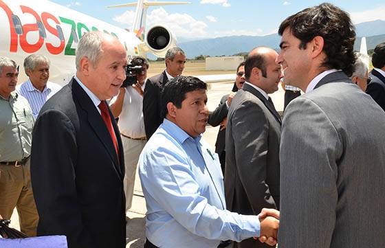 Con el vuelo Tarija-Salta la Provincia continúa promoviendo la integración regional