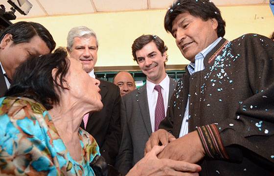 Evo Morales destacó el compromiso del Gobierno con la educación pública y el desarrollo regional