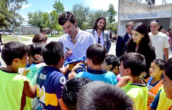 Urtubey acompañó a los 1500 chicos que participaron en el encuentro de las escuelas de fútbol de verano