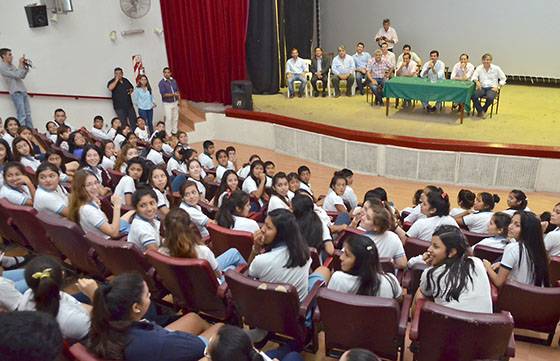 Presente y futuro de Salta en la voz de los jóvenes de Orán