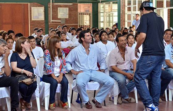 Urtubey debatió con estudiantes del Colegio Secundario N° 5089 de Orán