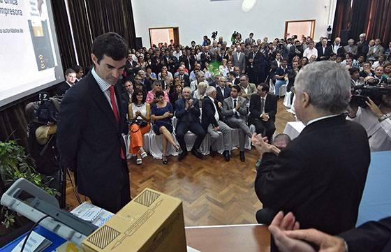 En Chubut, el gobernador Urtubey presentó el sistema de boleta única electrónica