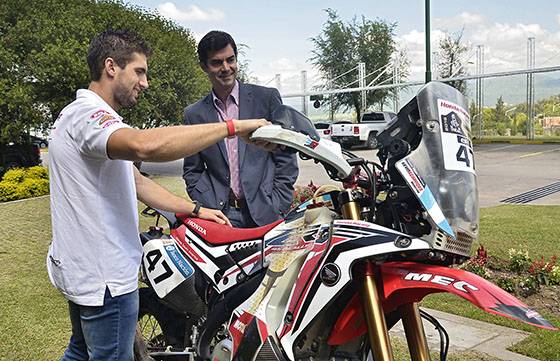 El Gobierno apoyará al motociclista Kevin Benavides en competencias nacionales e internacionales