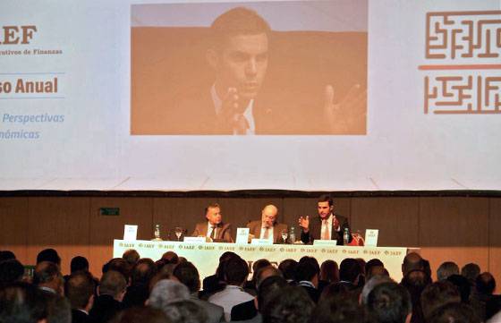 Urtubey expuso en el Congreso Anual del Instituto Argentino de Ejecutivos y Finanzas