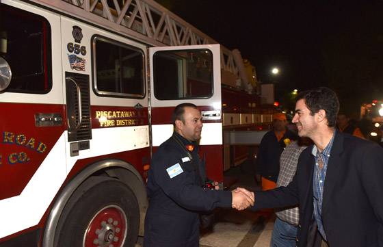 Gobernador presentacion de la nueva autobomba para bomberos voluntarios de Tartagal