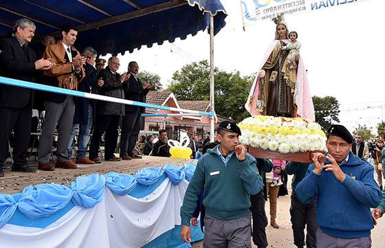 Urtubey compartió la fiesta patronal con el pueblo de General Ballivián