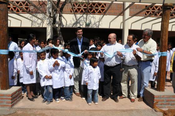 Inauguración escuela wichi Los Ranchitos en Los Blancos