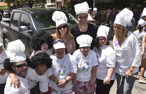 La pizza más larga del país se elaboró en Salta con fines solidarios