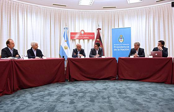 Reunión de trabajo de funcionarios provinciales y nacionales. Provincia y Nación analizaron un plan de inversión en infraestructura de transporte por más de $21 mil millones