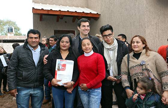 Veintidós familias del municipio de El Galpón recibieron su casa