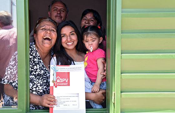 Más de cien familias de Metán recibieron su vivienda