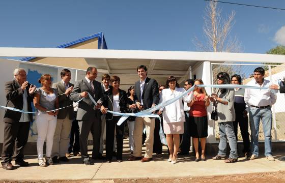 Urtubey inauguró un moderno edificio para el nivel inicial de Cachi