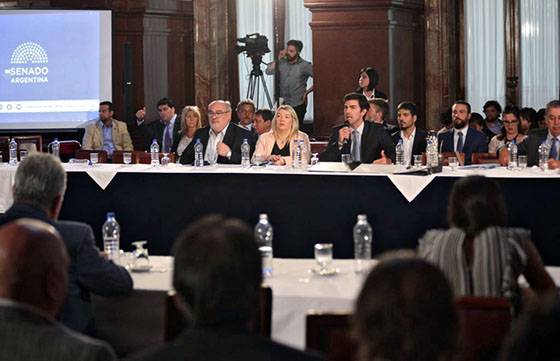 Urtubey afirmó que el pacto fiscal es también una vía de solución al stock de deuda de las provincias