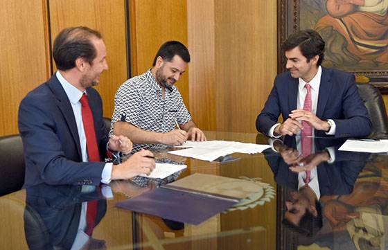 Urtubey firmó un convenio con Jorge Rojas para la realización de obras en Santa Victoria Este