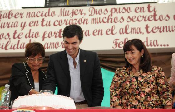 En el Día Internacional de la Mujer el Gobernador redobló la lucha contra la trata de personas