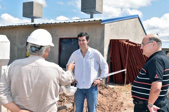 El gobernador Urtubey recorrió obras en ejecución en la ciudad de Embarcación