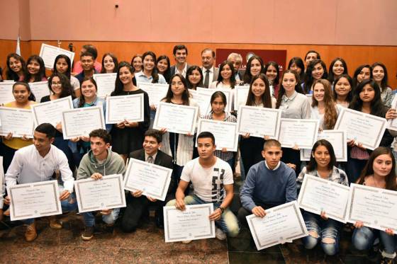 “Cada uno de estos jóvenes me dan sobrados motivos de ver con optimismo la Salta que viene”