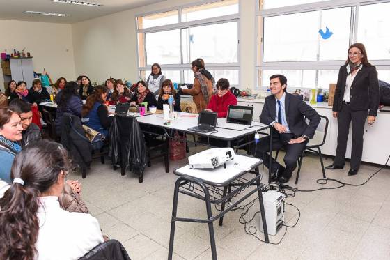 El gobernador Urtubey compartió con docentes de El Huaico el trabajo de la jornada pedagógica