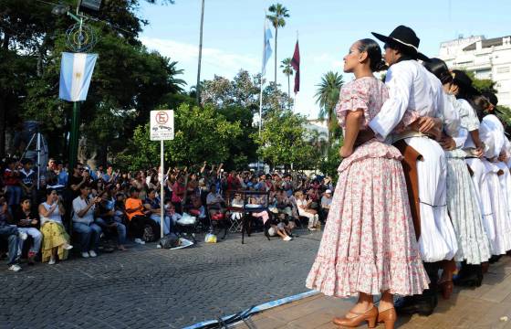 El Ballet Folclórico cerró los festejos por la Bandera.