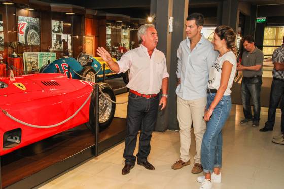 Autoridades del Museo Fangio proponen traer a Salta la muestra itinerante