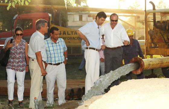 El Gobierno soluciona la provisión de agua potable para 12.000 oranenses.