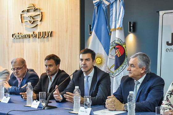 Los gobernadores Urtubey y Morales presentaron la Copa Norte de Fútbol