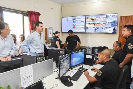 Urtubey supervisó el funcionamiento del sistema de videovigilancia del departamento Anta