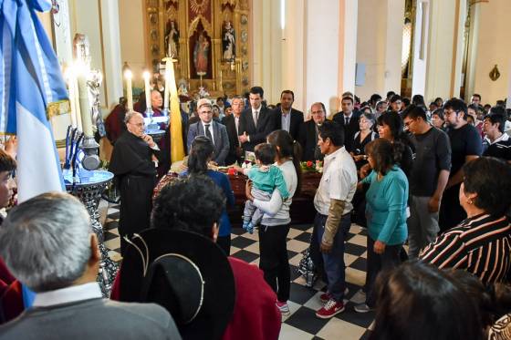 El pueblo de Cafayate despidió los restos del obispo José Demetrio Jiménez