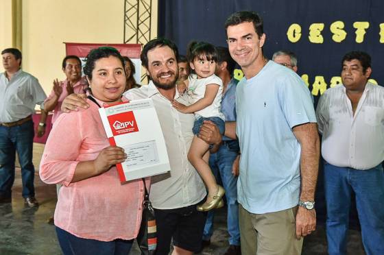 Cien familias de La Viña recibieron sus terrenos con todos los servicios