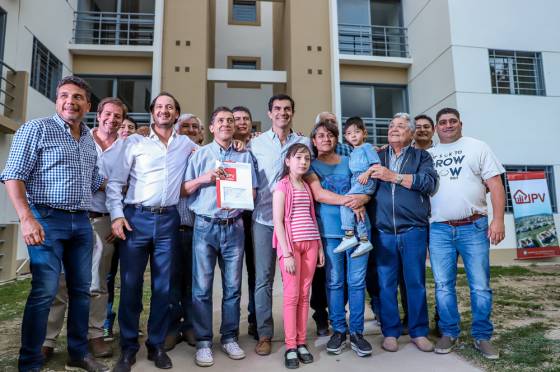 En 12 años de gestión se entregaron 20.728 viviendas a familias salteñas