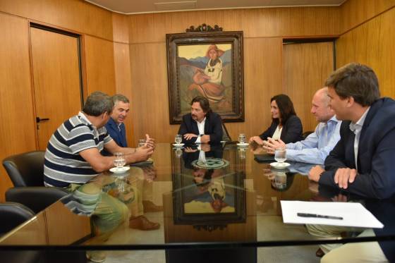 Sáenz se reunió con los nuevos gerentes de los hospitales San Bernardo, Oñativia y Materno Infantil