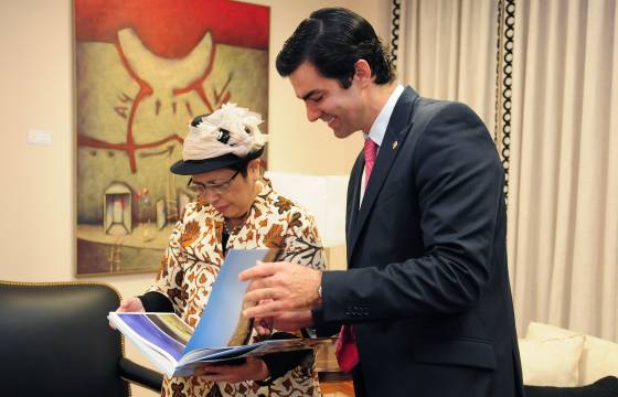 El Gobernador recibió a la embajadora de Indonesia en Argentina